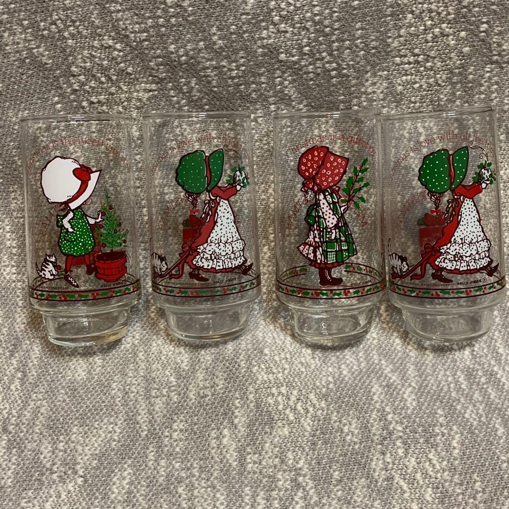 4 Vintage Coca-Cola Holly Hobbie Christmas Glass Tumblers